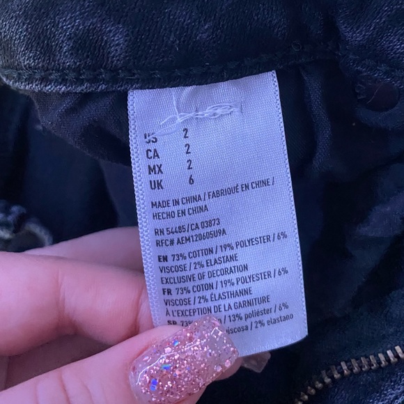 American Eagle Jean Shorts - Picture 3 of 3